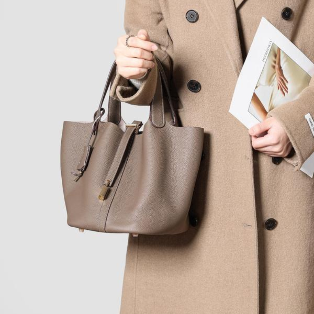 Chic Everyday Lock Bag