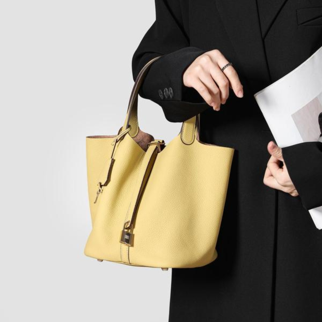 Chic Everyday Lock Bag