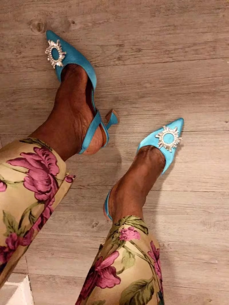 2025 Brand Women Pumps Luxury Crystal Slingback High Heels Summer Bride Shoes Comfortable Triangle Heeled Party Wedding Shoes