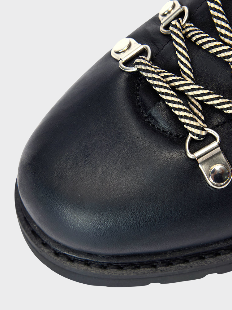 Summit Style Low-Top Shoes